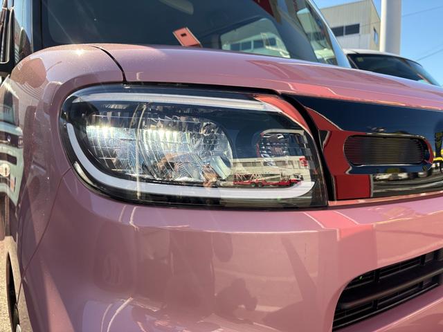 タント Xスペシャル 14インチフルホイールキャップ フルLEDヘッドランプ オート格納式カラードドアミラー TFTカラーマルチインフォメーションディスプレイ フルファブリックシート(9枚目)