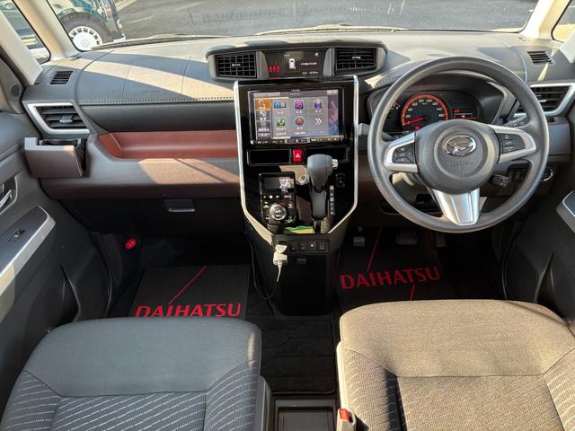 トール Ｇ　リミテッド　ＳＡＩＩＩ　キーフリーシステム　プッシュボタンスタート　オートエアコン（プッシュ式）　両側パワースライドドア　マルチインフォメーションディスプレイ（14枚目）