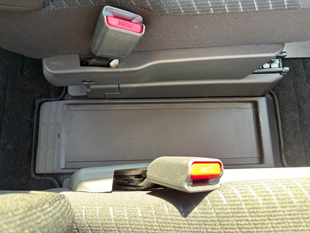 トール Ｇ　リミテッド　ＳＡＩＩＩ　キーフリーシステム　プッシュボタンスタート　オートエアコン（プッシュ式）　両側パワースライドドア　マルチインフォメーションディスプレイ（37枚目）