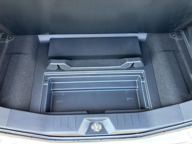 トール Ｇ　リミテッド　ＳＡＩＩＩ　キーフリーシステム　プッシュボタンスタート　オートエアコン（プッシュ式）　両側パワースライドドア　マルチインフォメーションディスプレイ（44枚目）