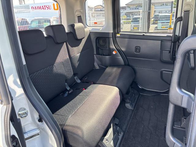 トール Ｇ　リミテッド　ＳＡＩＩＩ　キーフリーシステム　プッシュボタンスタート　オートエアコン（プッシュ式）　両側パワースライドドア　マルチインフォメーションディスプレイ（49枚目）