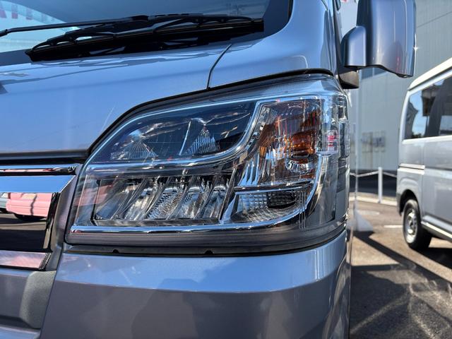 ハイゼットトラック エクストラＳＡＩＩＩｔ　２ＷＤ　ＭＴ　キーフリーシステム　マニュアルエアコン　パワーステアリング　パワーウィンドウ　ＵＶカットガラス　ハロゲンヘッドライト（10枚目）