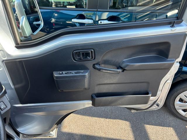 ハイゼットトラック エクストラＳＡＩＩＩｔ　２ＷＤ　ＭＴ　キーフリーシステム　マニュアルエアコン　パワーステアリング　パワーウィンドウ　ＵＶカットガラス　ハロゲンヘッドライト（26枚目）