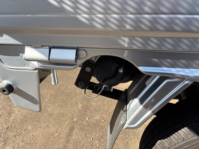 ハイゼットトラック エクストラＳＡＩＩＩｔ　２ＷＤ　ＭＴ　キーフリーシステム　マニュアルエアコン　パワーステアリング　パワーウィンドウ　ＵＶカットガラス　ハロゲンヘッドライト（36枚目）