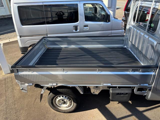 ハイゼットトラック エクストラＳＡＩＩＩｔ　２ＷＤ　ＭＴ　キーフリーシステム　マニュアルエアコン　パワーステアリング　パワーウィンドウ　ＵＶカットガラス　ハロゲンヘッドライト（37枚目）