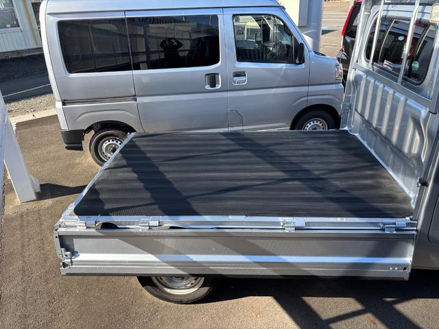 ハイゼットトラック エクストラＳＡＩＩＩｔ　２ＷＤ　ＭＴ　キーフリーシステム　マニュアルエアコン　パワーステアリング　パワーウィンドウ　ＵＶカットガラス　ハロゲンヘッドライト（38枚目）