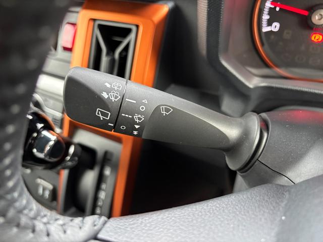 タフト G 15インチアルミホイール オートレベリング機能付フルLEDヘッドランプ LEDフォグランプ 本革巻ステアリングホイール 本革巻インパネセンターシフト TFTカラーマルチインフォメーションディスプレイ(17枚目)