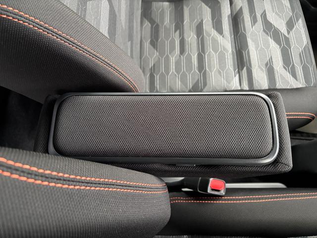 タフト G 15インチアルミホイール オートレベリング機能付フルLEDヘッドランプ LEDフォグランプ 本革巻ステアリングホイール 本革巻インパネセンターシフト TFTカラーマルチインフォメーションディスプレイ(36枚目)