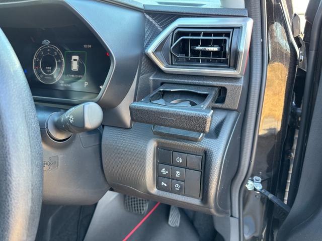 全店で携帯の充電サービスとＦｒｅｅ　Ｗｉ－ｆｉを完備しております。点検などの待ち時間などにご利用ください。