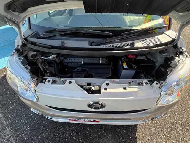 ムーヴキャンバス ＧメイクアップＶＳ　ＳＡＩＩＩ　１４インチフルホイールキャップ　ＬＥＤヘッドランプ　キーフリーシステム　両側パワースライドドア　オートエアコン（プッシュ式）　オートライト　置きラクボックス（45枚目）