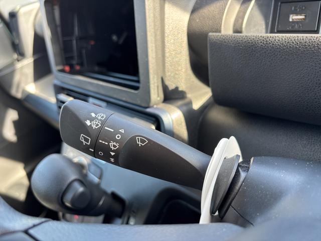 タント Ｘ　１４インチフルホイールキャップ　フルＬＥＤヘッドランプ　オート格納式カラードドアミラー　左側パワースライドドア　ＴＦＴカラーマルチインフォメーションディスプレイ　フルファブリックシート（19枚目）