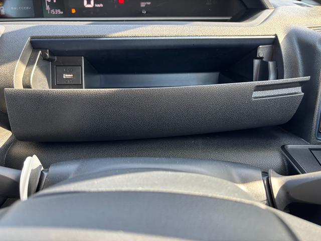 タント Ｘ　１４インチフルホイールキャップ　フルＬＥＤヘッドランプ　オート格納式カラードドアミラー　左側パワースライドドア　ＴＦＴカラーマルチインフォメーションディスプレイ　フルファブリックシート（22枚目）