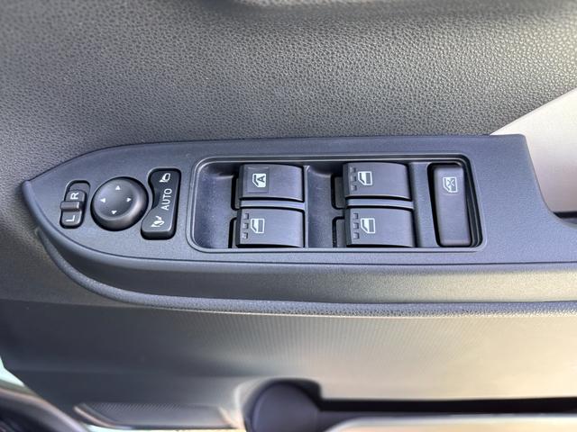 タント Ｘ　１４インチフルホイールキャップ　フルＬＥＤヘッドランプ　オート格納式カラードドアミラー　左側パワースライドドア　ＴＦＴカラーマルチインフォメーションディスプレイ　フルファブリックシート（26枚目）