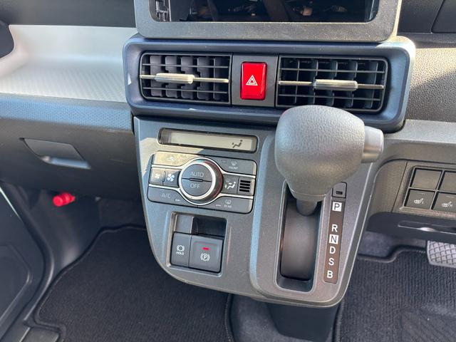 タント Ｘ　１４インチフルホイールキャップ　フルＬＥＤヘッドランプ　オート格納式カラードドアミラー　左側パワースライドドア　ＴＦＴカラーマルチインフォメーションディスプレイ　フルファブリックシート（29枚目）