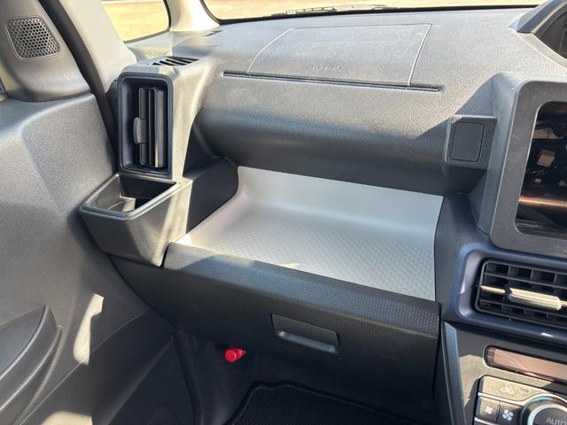 タント Ｘ　１４インチフルホイールキャップ　フルＬＥＤヘッドランプ　オート格納式カラードドアミラー　左側パワースライドドア　ＴＦＴカラーマルチインフォメーションディスプレイ　フルファブリックシート（31枚目）