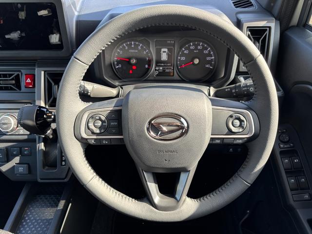 タフト Ｇ　ダーククロムベンチャー　メッキドアアウターハンドル　１５インチアルミホイール　オートレベリング機能付フルＬＥＤヘッドランプ　ＬＥＤフォグランプ　本革巻ステアリングホイール　本革巻インパネセンターシフト（16枚目）