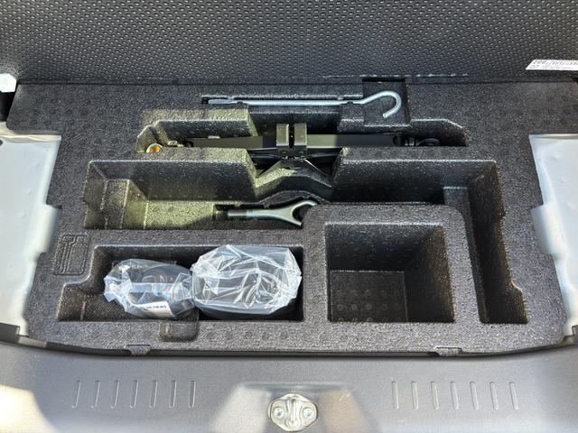 タント カスタムＲＳ　ＳＡ　１５インチアルミホイール　大型エアロバンパー　ＬＥＤヘッドランプ　オート格納式カラードドアミラー　本革巻ステアリングホイール　両側パワースライドドア（46枚目）