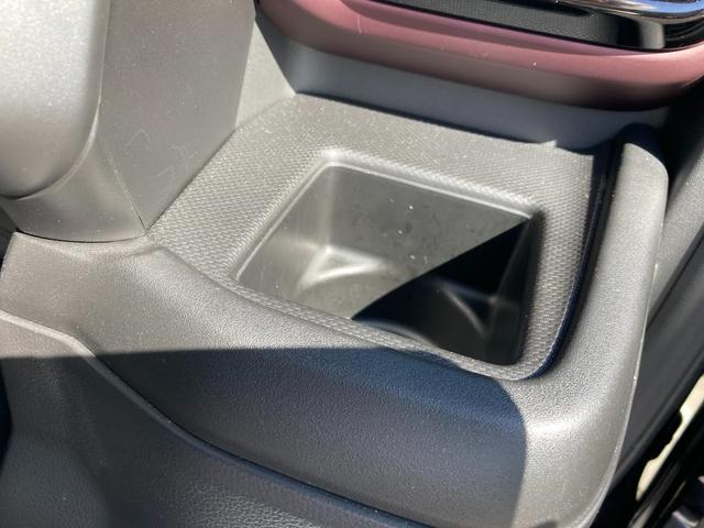 スペーシアカスタム カスタム　ＨＹＢＲＩＤ　ＸＳターボ　ナビ　全方位カメラ　オートライト　Ｂｌｕｅｔｏｏｔｈ　スライドドア　純正ナビ　プッシュスタート　シートヒーター　オートエアコン　禁煙車　衝突被害軽減システム　横滑り防止機能　衝突安全ボディ　盗難防止システム（27枚目）