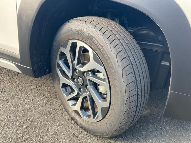 フロンクス １型　２ＷＤ　６ＡＴ　全方位モニターカメラ　ナビ装備　バックカメラ　オートライト　Ｂｌｕｅｔｏｏｔｈ　純正ナビ　プッシュスタート　シートヒーター　オートエアコン　禁煙車　衝突被害軽減システム　横滑り防止機能　衝突安全ボディ　盗難防止システム（14枚目）