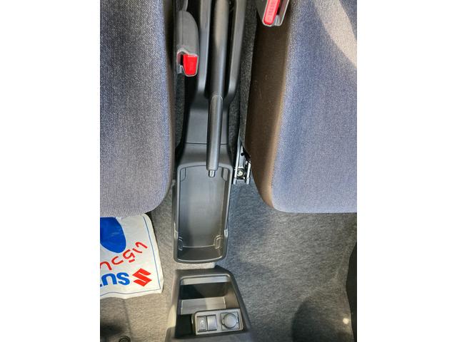 アルト Ｌ　２ＷＤ　ＣＶＴ　バックカメラ付きディスプレイオーディオ　バックカメラ　オートライト　Ｂｌｕｅｔｏｏｔｈ　シートヒーター　ワンオーナー　衝突被害軽減システム　アイドリングストップ　横滑り防止機能　衝突安全ボディ　盗難防止システム（24枚目）