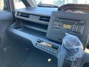 ＦＸ　２ＷＤ　ＣＶＴ　ＣＤステレオ　シートヒーター装備　オートライト　プッシュスタート　シートヒーター　オートエアコン　スズキセーフティーサポート　ワンオーナー　衝突被害軽減システム　横滑り防止機能　衝突安全ボディ　盗難防止システム　アイドリングストップ（19枚目）
