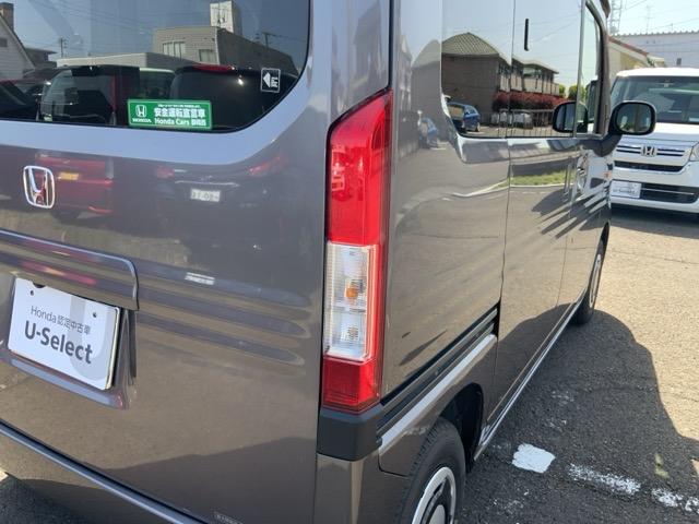 Ｎ－ＶＡＮ＋スタイル ファン・ターボ　ＨｏｎｄａＳＥＮＳＩＮＧ新車保証試乗禁煙車　パワステ　両席エアバック　横滑り防止　フルオートエアコン　記録簿　盗難防止装置　ＬＥＤヘッド　地デジ　キーレス　オートクルーズ　ターボ車　スマートキー（42枚目）