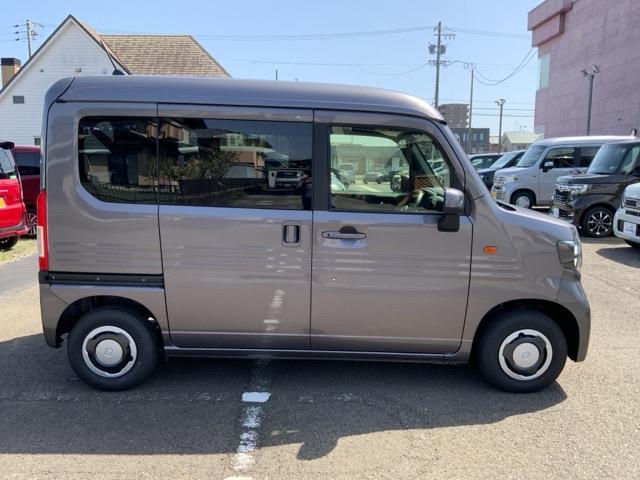 Ｎ－ＶＡＮ＋スタイル ファン・ターボ　ＨｏｎｄａＳＥＮＳＩＮＧ新車保証試乗禁煙車　パワステ　両席エアバック　横滑り防止　フルオートエアコン　記録簿　盗難防止装置　ＬＥＤヘッド　地デジ　キーレス　オートクルーズ　ターボ車　スマートキー（48枚目）