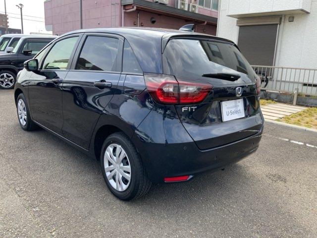 フィット ｅ：ＨＥＶホーム　ＨｏｎｄａＳＥＮＳＩＮＧ新車保証試乗禁煙車　ＣＭＢＳ　両席エアバック　シートヒーター　ＬＥＤライト　１オーナー　Ｂカメラ　フルセグＴＶ　スマートキー　サイドエアバッグ　盗難防止システム　定期点検記録簿（47枚目）