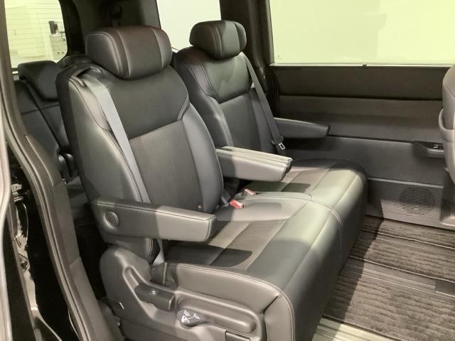 ステップワゴン ｅ：ＨＥＶスパーダ　ＨＳＥＮＳＩＮＧ新車保証試乗車ワンオ－ナ－　１オーナー　デュアルエアコン　フルオートエアコン　ＥＳＣ　シートヒータ　キーフリー　ＬＥＤヘッドランプ　イモビ　ＡＢＳ　リアカメラ　スマートキ　整備記録簿（17枚目）