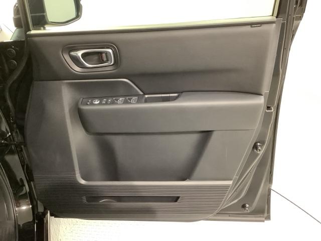ステップワゴン ｅ：ＨＥＶスパーダ　ＨＳＥＮＳＩＮＧ新車保証試乗車ワンオ－ナ－　１オーナー　デュアルエアコン　フルオートエアコン　ＥＳＣ　シートヒータ　キーフリー　ＬＥＤヘッドランプ　イモビ　ＡＢＳ　リアカメラ　スマートキ　整備記録簿（31枚目）