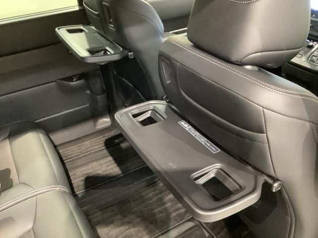 ステップワゴン ｅ：ＨＥＶスパーダ　ＨＳＥＮＳＩＮＧ新車保証試乗車ワンオ－ナ－　１オーナー　デュアルエアコン　フルオートエアコン　ＥＳＣ　シートヒータ　キーフリー　ＬＥＤヘッドランプ　イモビ　ＡＢＳ　リアカメラ　スマートキ　整備記録簿（37枚目）