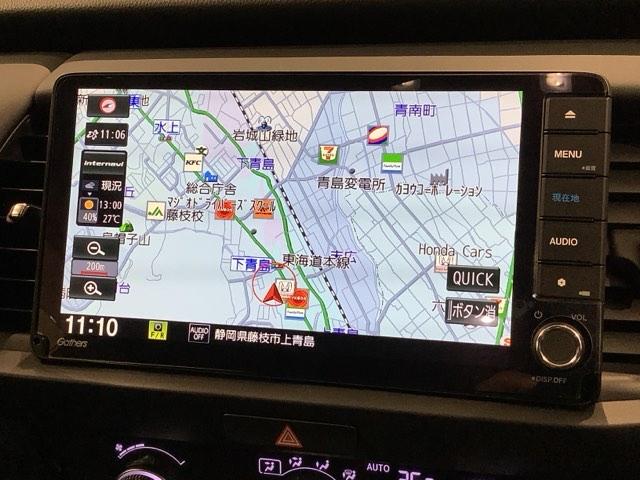 フィット ｅ：ＨＥＶホーム　ＨＳＥＮＳＩＮＧ最長５年保証ワンオ－ナ－　前後誤発進抑制機能　助手席エアバッグ　運転席エアバッグ　１オナ　ＬＥＤライト　ＵＳＢ接続　バックカメラ　ＡＢＳ　サイドエアバッグ　オートクルーズコントロール（5枚目）