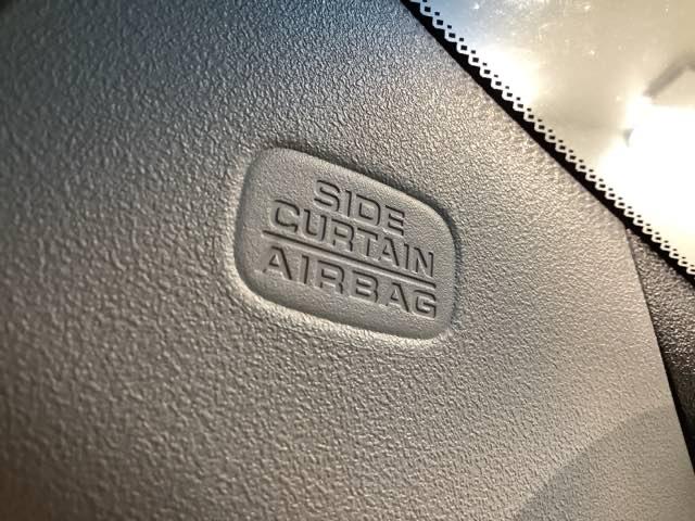 フィット ｅ：ＨＥＶホーム　ＨＳＥＮＳＩＮＧ最長５年保証ワンオ－ナ－　前後誤発進抑制機能　助手席エアバッグ　運転席エアバッグ　１オナ　ＬＥＤライト　ＵＳＢ接続　バックカメラ　ＡＢＳ　サイドエアバッグ　オートクルーズコントロール（25枚目）