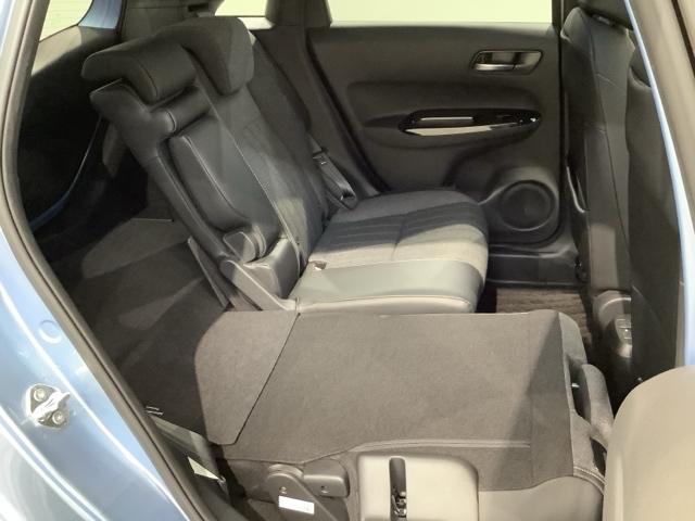 フィット ｅ：ＨＥＶホーム　ＨＳＥＮＳＩＮＧ最長５年保証ワンオ－ナ－　前後誤発進抑制機能　助手席エアバッグ　運転席エアバッグ　１オナ　ＬＥＤライト　ＵＳＢ接続　バックカメラ　ＡＢＳ　サイドエアバッグ　オートクルーズコントロール（36枚目）