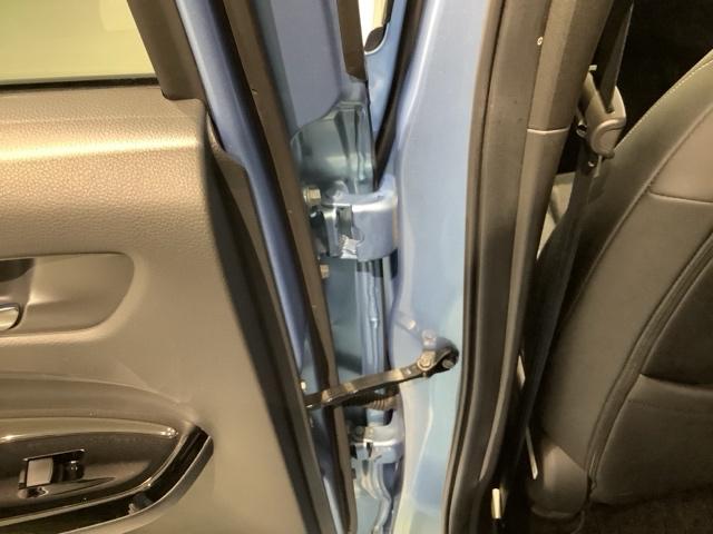 フィット ｅ：ＨＥＶホーム　ＨＳＥＮＳＩＮＧ最長５年保証ワンオ－ナ－　前後誤発進抑制機能　助手席エアバッグ　運転席エアバッグ　１オナ　ＬＥＤライト　ＵＳＢ接続　バックカメラ　ＡＢＳ　サイドエアバッグ　オートクルーズコントロール（42枚目）