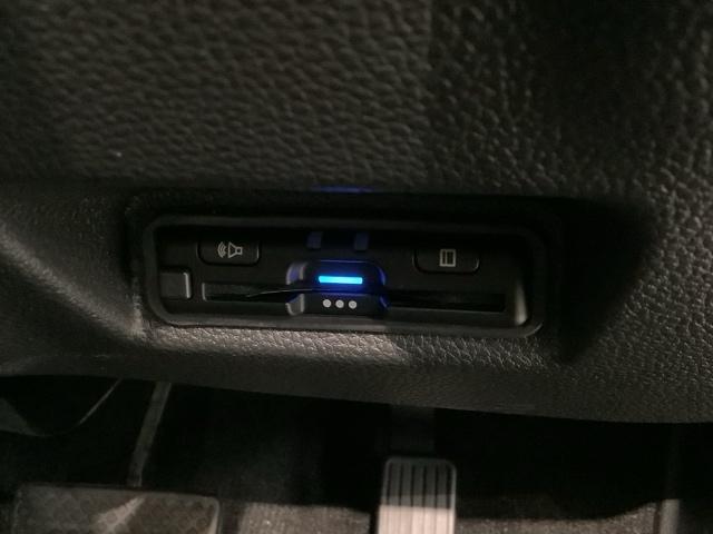 WR-V Zブラックスタイル HSENSING 新車保証試乗車 ワンオ-ナ- Rカメラ LEDヘッドランプ フルセグTV 盗難防止システム 衝突被害軽減システム スマートキー USB(12枚目)