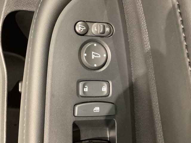 WR-V Zブラックスタイル HSENSING 新車保証試乗車 ワンオ-ナ- Rカメラ LEDヘッドランプ フルセグTV 盗難防止システム 衝突被害軽減システム スマートキー USB(15枚目)