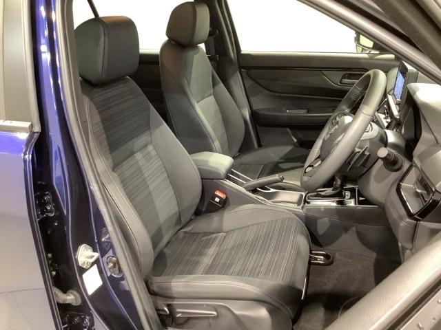 WR-V Zブラックスタイル HSENSING 新車保証試乗車 ワンオ-ナ- Rカメラ LEDヘッドランプ フルセグTV 盗難防止システム 衝突被害軽減システム スマートキー USB(17枚目)