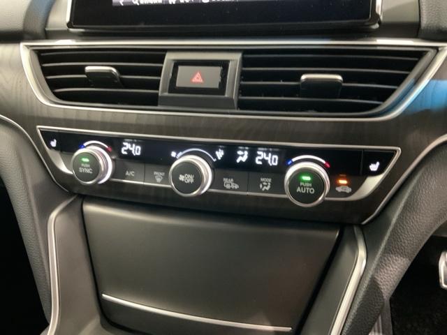 アコード EX HSENSING革シートサンルーフ最長5年保証 カーテンエアバッグ イモビ 追突軽減ブレーキ オートエアコン 皮シート 横滑り防止装置 地デジフルセグ スマキー シートヒーター キーフリー クルコン(15枚目)