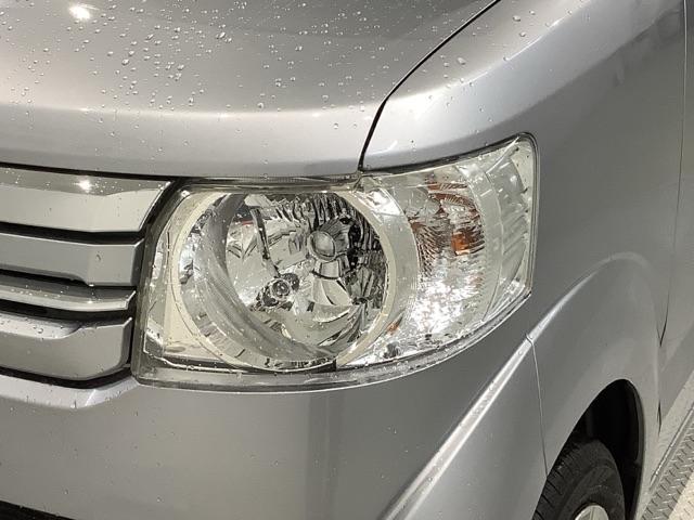 N-BOX GSSパッケージ 1年保証 ワンオ-ナ- TV Rカメラ 音楽機器接続 シ-トヒ-タ- ETC HID 両側電動ドア VSA スマ-トキ- 盗難防止装置 整備記録簿 AAC スペアキ- ドアバイザ- ベンチシ-ト(5枚目)