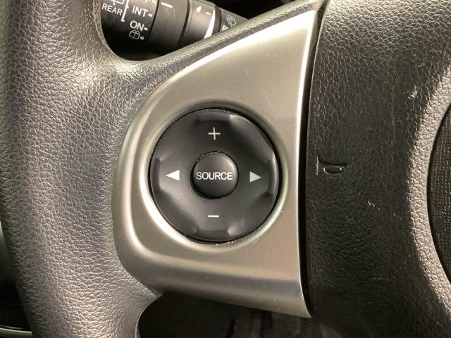 N-BOX GSSパッケージ 1年保証 ワンオ-ナ- TV Rカメラ 音楽機器接続 シ-トヒ-タ- ETC HID 両側電動ドア VSA スマ-トキ- 盗難防止装置 整備記録簿 AAC スペアキ- ドアバイザ- ベンチシ-ト(8枚目)