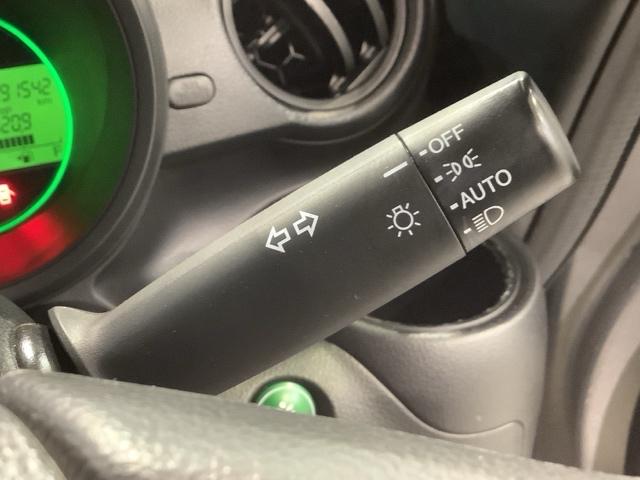 N-BOX GSSパッケージ 1年保証 ワンオ-ナ- TV Rカメラ 音楽機器接続 シ-トヒ-タ- ETC HID 両側電動ドア VSA スマ-トキ- 盗難防止装置 整備記録簿 AAC スペアキ- ドアバイザ- ベンチシ-ト(9枚目)