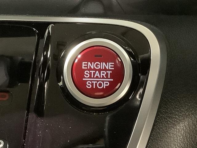 N-BOX GSSパッケージ 1年保証 ワンオ-ナ- TV Rカメラ 音楽機器接続 シ-トヒ-タ- ETC HID 両側電動ドア VSA スマ-トキ- 盗難防止装置 整備記録簿 AAC スペアキ- ドアバイザ- ベンチシ-ト(14枚目)