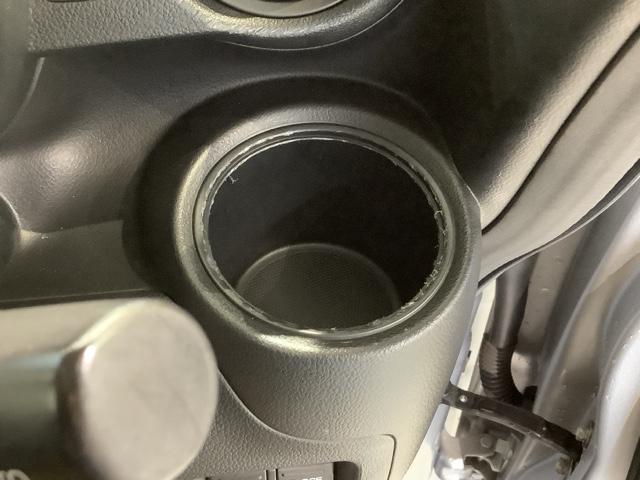 N-BOX GSSパッケージ 1年保証 ワンオ-ナ- TV Rカメラ 音楽機器接続 シ-トヒ-タ- ETC HID 両側電動ドア VSA スマ-トキ- 盗難防止装置 整備記録簿 AAC スペアキ- ドアバイザ- ベンチシ-ト(24枚目)