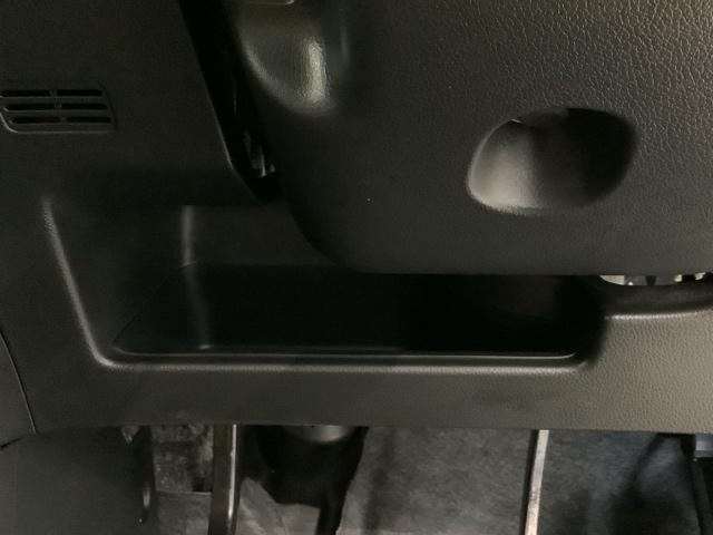 N-BOX GSSパッケージ 1年保証 ワンオ-ナ- TV Rカメラ 音楽機器接続 シ-トヒ-タ- ETC HID 両側電動ドア VSA スマ-トキ- 盗難防止装置 整備記録簿 AAC スペアキ- ドアバイザ- ベンチシ-ト(25枚目)