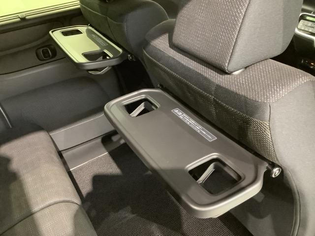 N-BOX GSSパッケージ 1年保証 ワンオ-ナ- TV Rカメラ 音楽機器接続 シ-トヒ-タ- ETC HID 両側電動ドア VSA スマ-トキ- 盗難防止装置 整備記録簿 AAC スペアキ- ドアバイザ- ベンチシ-ト(29枚目)