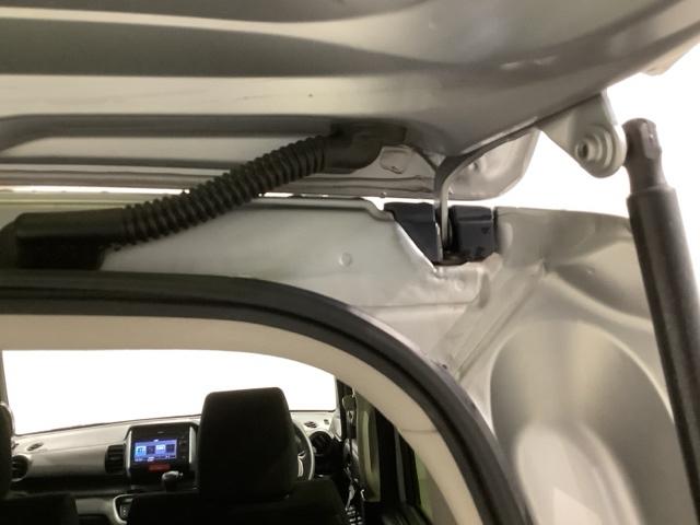 N-BOX GSSパッケージ 1年保証 ワンオ-ナ- TV Rカメラ 音楽機器接続 シ-トヒ-タ- ETC HID 両側電動ドア VSA スマ-トキ- 盗難防止装置 整備記録簿 AAC スペアキ- ドアバイザ- ベンチシ-ト(43枚目)