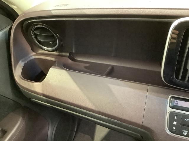 Ｎ－ＯＮＥ プレミアム・Ｌパッケージ　１年保証　ワンオ－ナ－　ナビＶＸＭ－１２８ＶＳ　ＴＶ　Ｒカメラ　ＤＶＤ　ＥＴＣ　ＨＩＤ　フォグライト　ＶＳＡ　スマ－トキ－　盗難防止装置　整備記録簿　ベンチシ－ト　ドアバイザ－　ＡＡＣ　両席エアバック（27枚目）