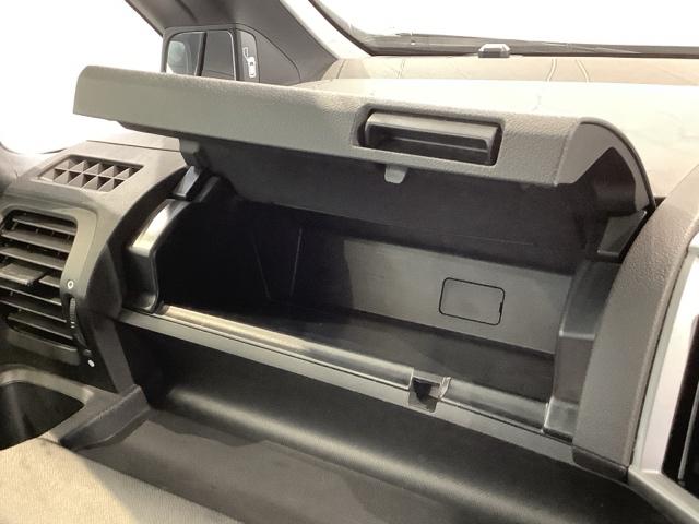 ステップワゴンスパーダ Ｓ　１年保証　ワンオ－ナ－　ナビＶＸＭ－１３５ＶＦＮＩ　ＴＶ　Ｒカメラ　ＣＤ録音　ＤＶＤ　ＥＴＣ　ＨＩＤ　フォグライト　ＶＳＡ　クルコン　アルミ　スマ－トキ－　盗難防止装置　整備記録簿　ドアバイザ－（24枚目）