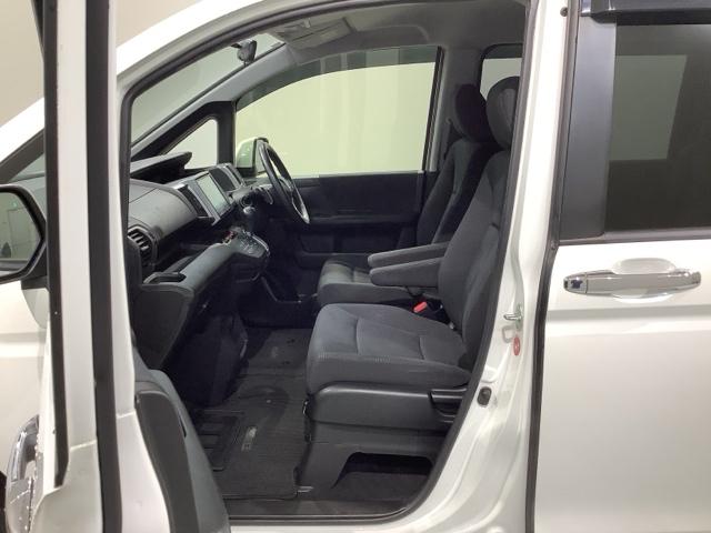 ステップワゴンスパーダ Ｓ　１年保証　ワンオ－ナ－　ナビＶＸＭ－１３５ＶＦＮＩ　ＴＶ　Ｒカメラ　ＣＤ録音　ＤＶＤ　ＥＴＣ　ＨＩＤ　フォグライト　ＶＳＡ　クルコン　アルミ　スマ－トキ－　盗難防止装置　整備記録簿　ドアバイザ－（27枚目）